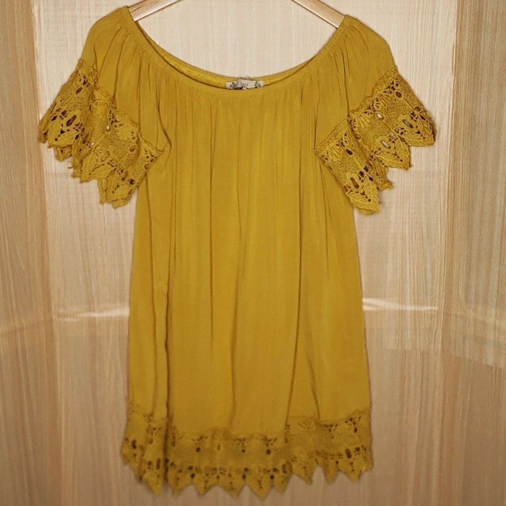 Iris Womens Gold Elastic Off The Shoulder And Lace Trim Medium